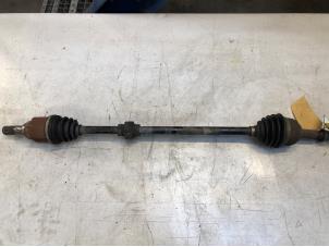 Used Front drive shaft, right Nissan Micra (K12) 1.2 16V Price € 30,00 Margin scheme offered by Poolman autodemontage