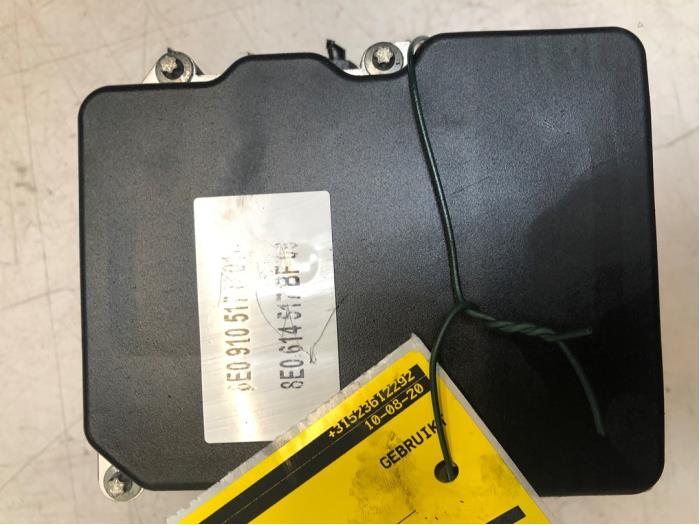 Usagé Pompe ABS Audi A4 (B7) 2.0 TFSI 20V Prix € 30,00 Règlement à la marge proposé par Poolman autodemontage