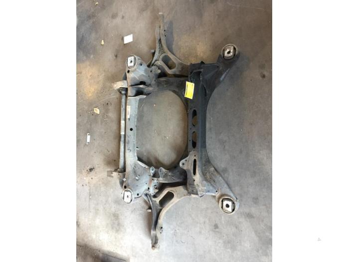 Used Subframe Volkswagen Touareg (7LA/7L6) 5.0 TDI V10 Price € 50,00 Margin scheme offered by Poolman autodemontage