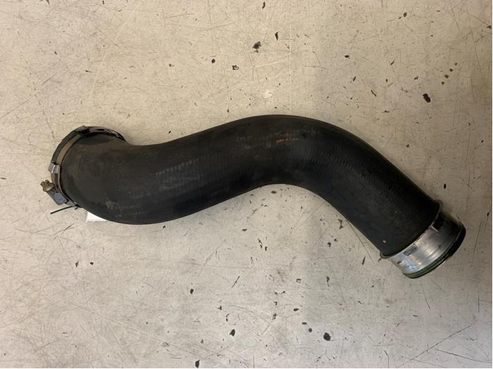 Gebrauchte Intercooler Schlauch Mercedes C Estate (S204) 2.2 C-200 CDI 16V . Preis € 20,00 Margenregelung angeboten von Poolman autodemontage