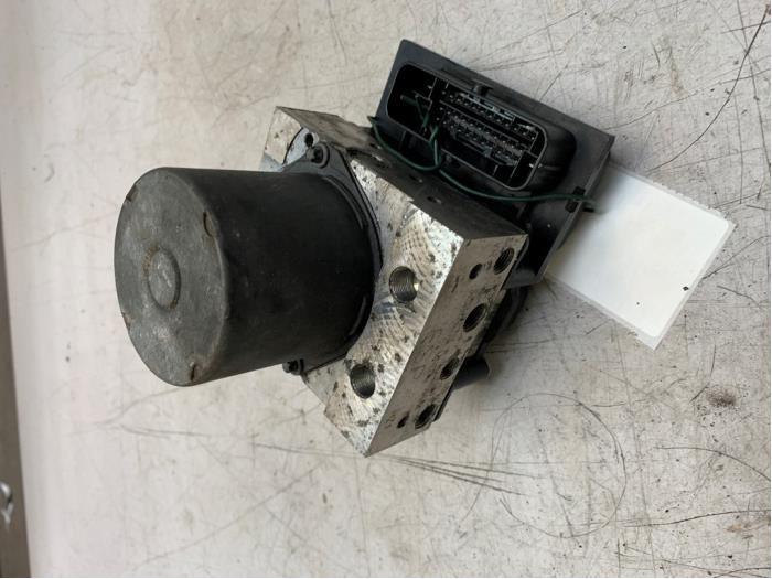 Usagé Bloc ABS Audi A5 (8T3) 3.2 FSI V6 24V Prix € 75,00 Règlement à la marge proposé par Poolman autodemontage