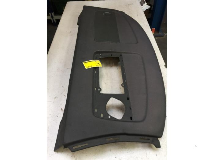 Parcel shelf