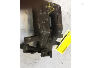 Used Rear brake calliper, left Peugeot 308 SW (4E/H) 1.6 VTI 16V Price € 30,00 Margin scheme offered by Poolman autodemontage