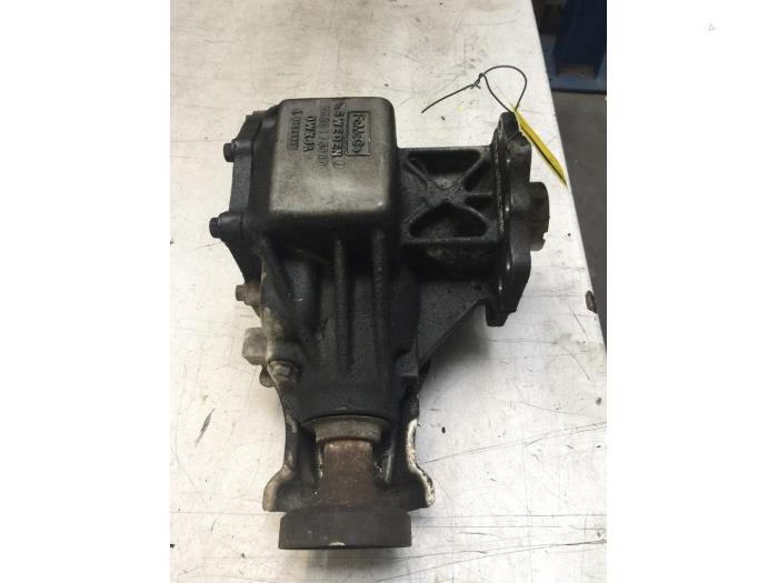 Used Front differential Volvo V70 (BW) 2.4 D 20V Price € 250,00 Margin scheme offered by Poolman autodemontage