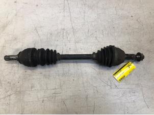 Used Front drive shaft, left Opel Astra H Twin Top (L67) 1.6 16V Price € 25,00 Margin scheme offered by Poolman autodemontage