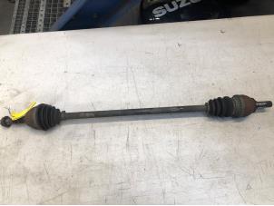 Used Front drive shaft, right Opel Astra H Twin Top (L67) 1.6 16V Price € 25,00 Margin scheme offered by Poolman autodemontage
