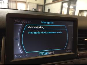 Used Navigation set Audi A8 (D3) 4.2 TDI V8 32V Quattro Price on request offered by Poolman autodemontage