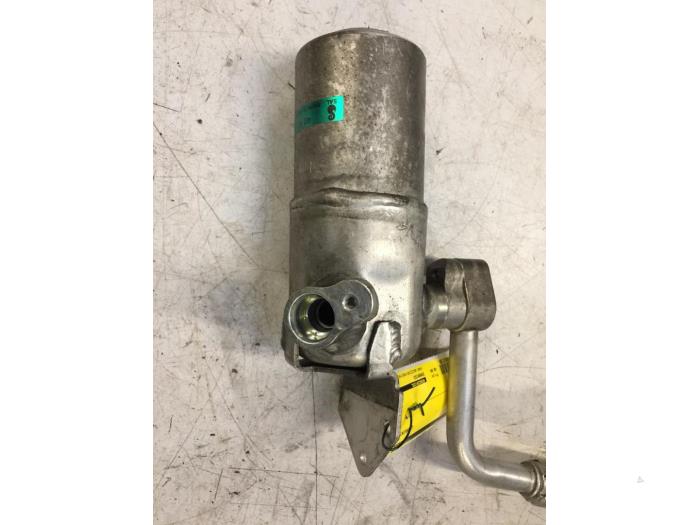 Usagé Déshydrateur clim Audi A8 (D3) 4.2 TDI V8 32V Quattro Prix € 30,00 Règlement à la marge proposé par Poolman autodemontage