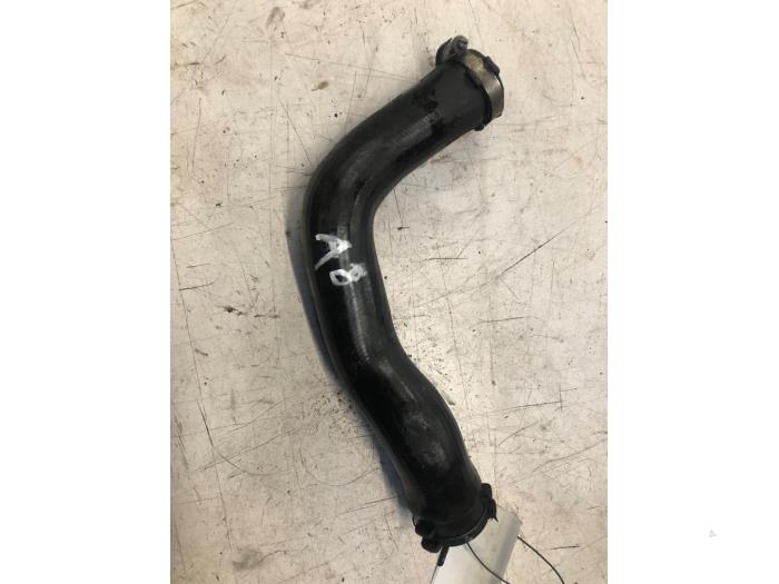Gebrauchte Intercooler Schlauch Audi A8 (D3) 4.2 TDI V8 32V Quattro Preis € 30,00 Margenregelung angeboten von Poolman autodemontage