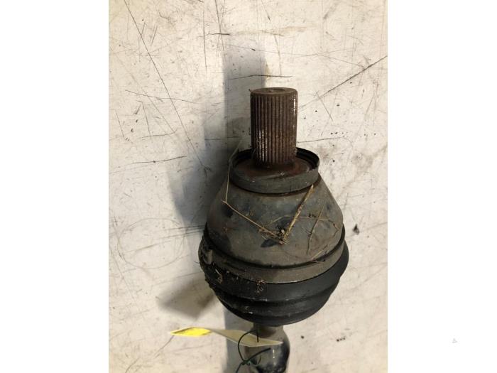 Arbre de transmission avant gauche d'un Volvo V70 (BW) 2.4 D5 20V 230 2012