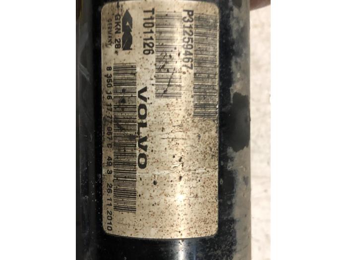 Arbre de transmission avant gauche d'un Volvo V70 (BW) 2.4 D5 20V 230 2012