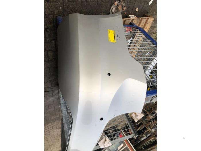 Rear bumper Volvo V90 II 2.0 B5 Mild Hybrid Geartronic 16V - 31383315