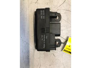 Used Glow plug relay Mercedes Sprinter 3t (903) 316 CDI 20V Price € 36,30 Inclusive VAT offered by Poolman autodemontage