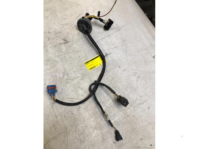 Usagé Faisceau électrique Porsche 911 (996) 3.4 Carrera 24V Prix € 50,00 Règlement à la marge proposé par Poolman autodemontage