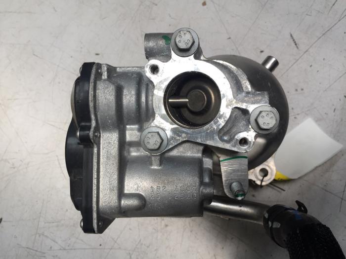 EGR valve from a Fiat Talento 2.0 EcoJet BiTurbo 145 2020