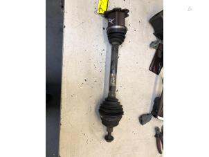 Used Front drive shaft, right Audi A8 (D3) 4.2 V8 40V FSI Quattro Price € 50,00 Margin scheme offered by Poolman autodemontage