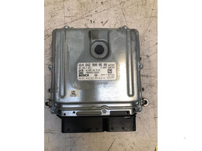 Used Engine management computer Mercedes C (W204) 3.0 C-350 CDI V6 24V 4-Matic Price € 200,00 Margin scheme offered by Poolman autodemontage