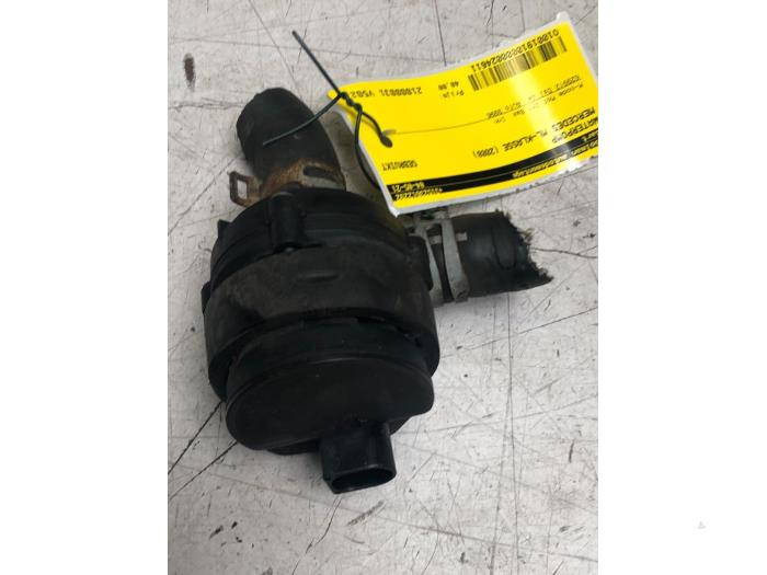Begagnade Vattenpump Mercedes ML II (164/4JG) 4.0 ML-420 CDI 4-Matic V8 32V Pris € 30,00 Marginaltabell erbjuds av Poolman autodemontage