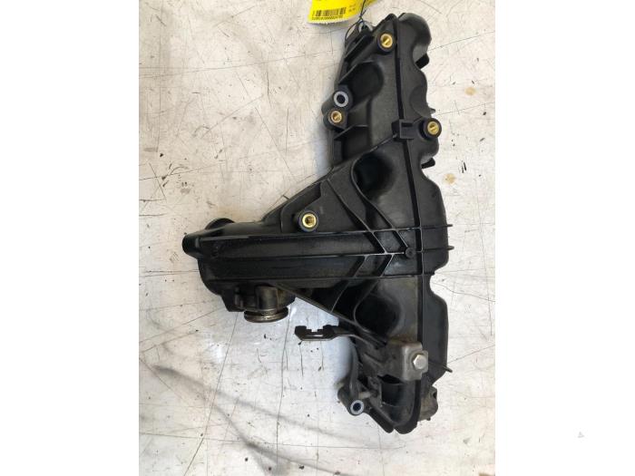 Intake manifold from a Volkswagen Passat CC (357) 2.0 TDI 16V 170 2012