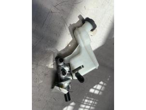 Used Brake pump Kia Sportage (SL) 1.6 GDI 16V 4x2 Price € 30,00 Margin scheme offered by Poolman autodemontage
