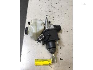 Used Brake pump Mercedes CLS (C219) 500 5.0 V8 24V Price € 75,00 Margin scheme offered by Poolman autodemontage