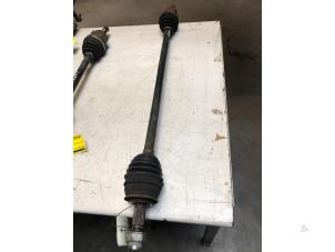 Used Front drive shaft, right Opel Corsa D 1.2 16V Price € 20,00 Margin scheme offered by Poolman autodemontage