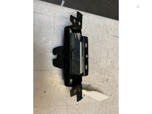 Used Tailgate lock mechanism Peugeot 208 I (CA/CC/CK/CL) 1.6 Vti 16V Price € 20,00 Margin scheme offered by Poolman autodemontage