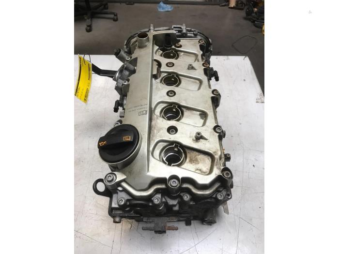 Usagé Culasse Audi A8 (D3) 4.2 V8 40V FSI Quattro Prix € 250,00 Règlement à la marge proposé par Poolman autodemontage