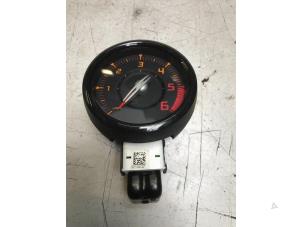 Used Tachometer Renault Twingo II (CN) 1.5 dCi 90 FAP Price € 30,00 Margin scheme offered by Poolman autodemontage