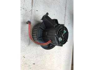 Used Heating and ventilation fan motor Mercedes C Estate (S204) 2.2 C-200 CDI 16V BlueEFFICIENCY Price € 30,00 Margin scheme offered by Poolman autodemontage