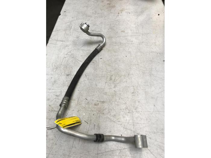 Air conditioning line Volkswagen Transporter T5 2.0 TDI DRF 7E0820744C