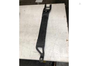 Used Oil cooler Mercedes A (W169) 2.0 A-180 CDI 16V Price € 30,00 Margin scheme offered by Poolman autodemontage