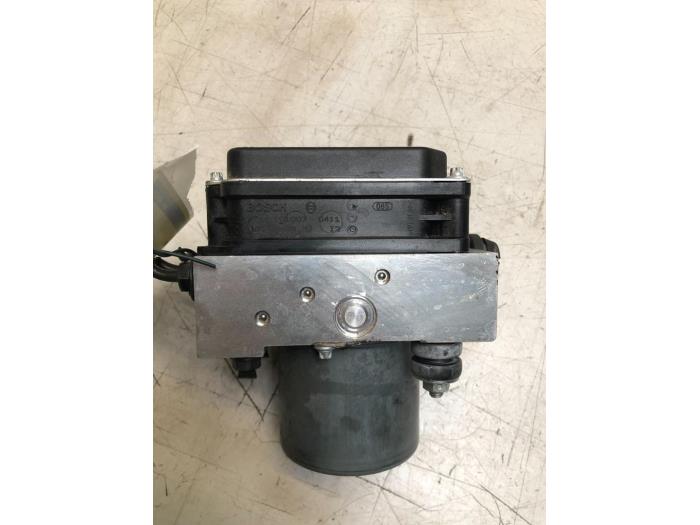 Begagnade ABS-pump Landrover Range Rover Sport (LS) 3.6 TDV8 32V Pris € 49,00 Marginaltabell erbjuds av Poolman autodemontage
