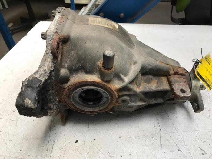 Rear differential from a Mercedes-Benz C (W204) 1.8 C-180 CGI 16V 2012