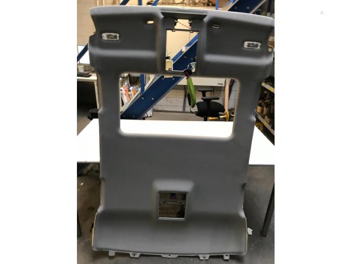 Używane Podsufitka Audi A8 (D3) Cena € 50,00 Procedura marży oferowane przez Poolman autodemontage