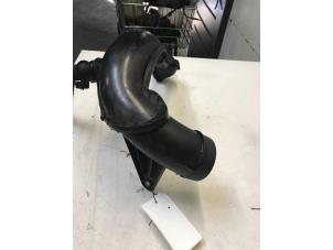 Intercooler Rohr van een Fiat Scudo (270) 2.0 D Multijet 2010