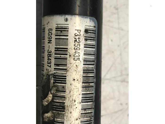 Arbre de transmission avant gauche d'un Volvo V70 (BW) 2.4 D 20V 2009