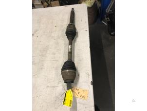 Used Front drive shaft, right Volvo V70 (BW) 2.0 D 16V Price € 40,00 Margin scheme offered by Poolman autodemontage
