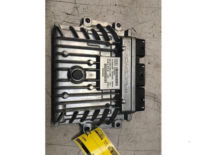 Used Engine management computer Citroen C5 III Tourer (RW) 2.0 HDiF 16V Price € 100,00 Margin scheme offered by Poolman autodemontage