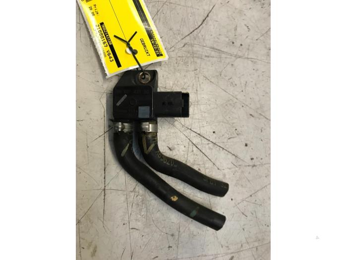Begagnade Partikelfiltersensor Citroen C5 III Tourer (RW) 2.0 HDiF 16V Pris € 20,00 Marginaltabell erbjuds av Poolman autodemontage