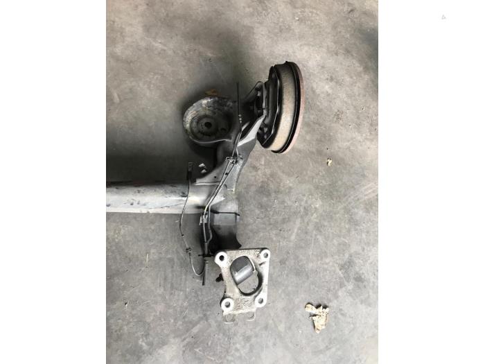 Rear-wheel drive axle from a DS DS 5 2.0 BlueHDi 180 16V 2016