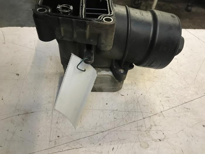 Oil filter housing Audi A4 Avant 2.0 TDI 16V 03L115389C CJCB