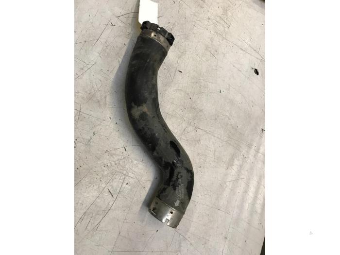 Gebrauchte Intercooler Schlauch Mercedes E (W212) E-220 CDI 16V BlueEfficiency,BlueTEC Preis € 20,00 Margenregelung angeboten von Poolman autodemontage