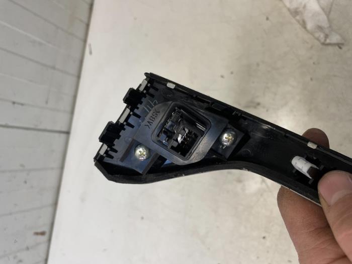 Panic lighting switch from a Nissan Murano (Z51) 2.5 dCi 16V 4x4 2011