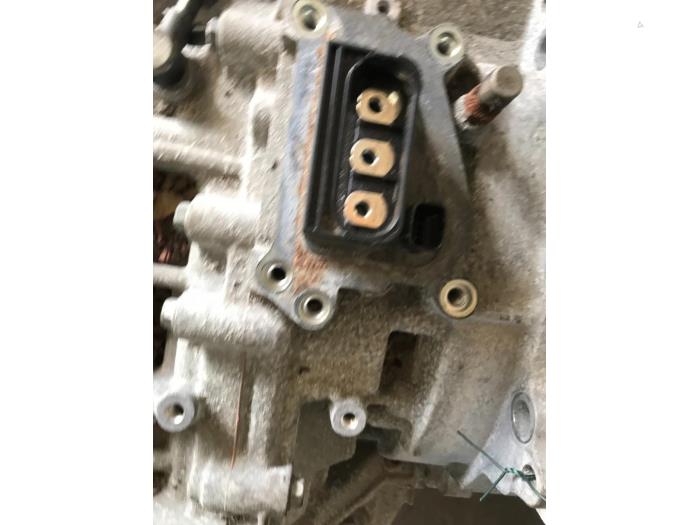 Gearbox from a Toyota Yaris III (P13) 1.5 16V Hybrid 2014