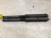 Shock absorber kit from a Toyota Yaris III (P13), 2010 / 2020 1.5 16V Hybrid, Hatchback, Electric Petrol, 1 497cc, 74kW (101pk), FWD, 1NZFXE, 2012-03 / 2020-06, NHP13 2014