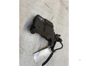 Used Rear brake calliper, right Renault Scénic II (JM) 2.0 16V Price € 30,00 Margin scheme offered by Poolman autodemontage