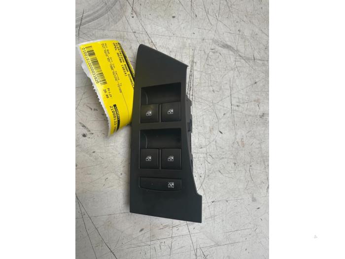 Electric window switch from a Opel Astra J (PC6/PD6/PE6/PF6) 1.7 CDTi 16V 110 2014