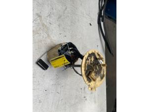 Usados Bomba eléctrica de combustible Opel Astra J (PC6/PD6/PE6/PF6) 1.7 CDTi 16V 110 Precio € 40,00 Norma de margen ofrecido por Poolman autodemontage