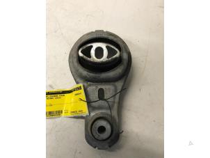 Used Gearbox mount Opel Movano 2.3 CDTi 16V FWD Price € 24,20 Inclusive VAT offered by Poolman autodemontage